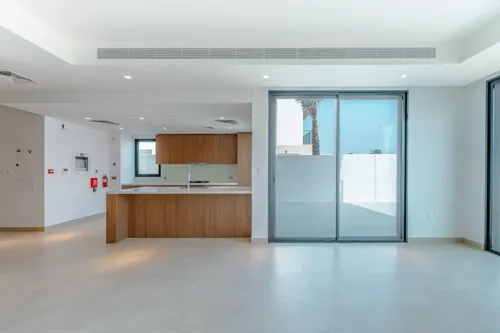 4 Bedrooms Townhouse in The Magnolias