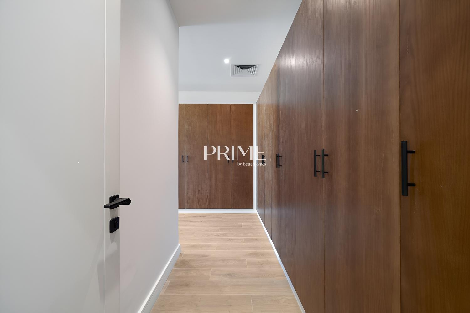 5 Bedrooms Villa in Jumeirah Park Homes