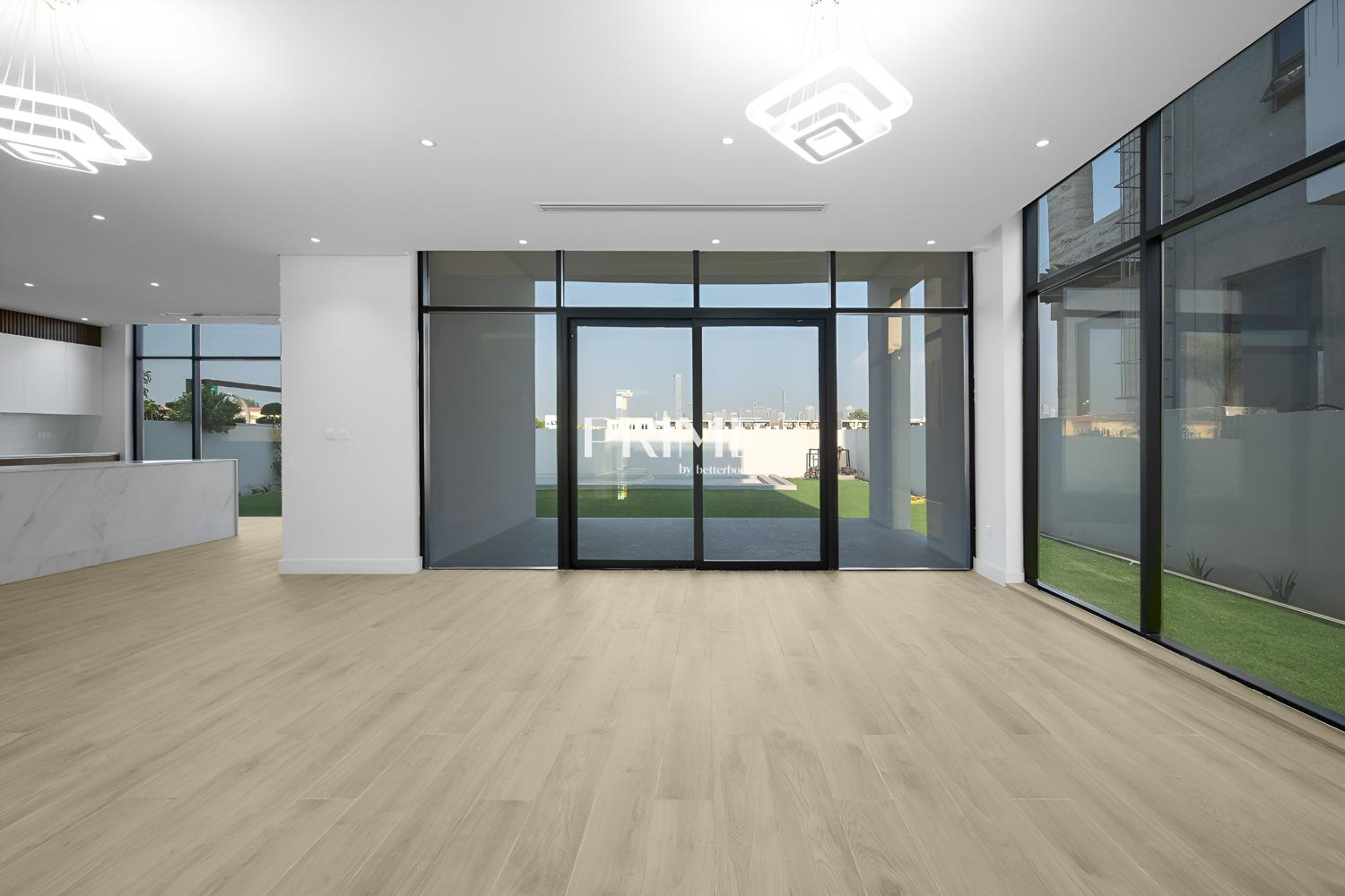 5 Bedrooms Villa in Jumeirah Park Homes