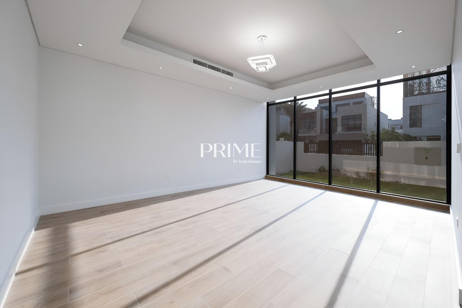 5 Bedrooms Villa in Jumeirah Park Homes