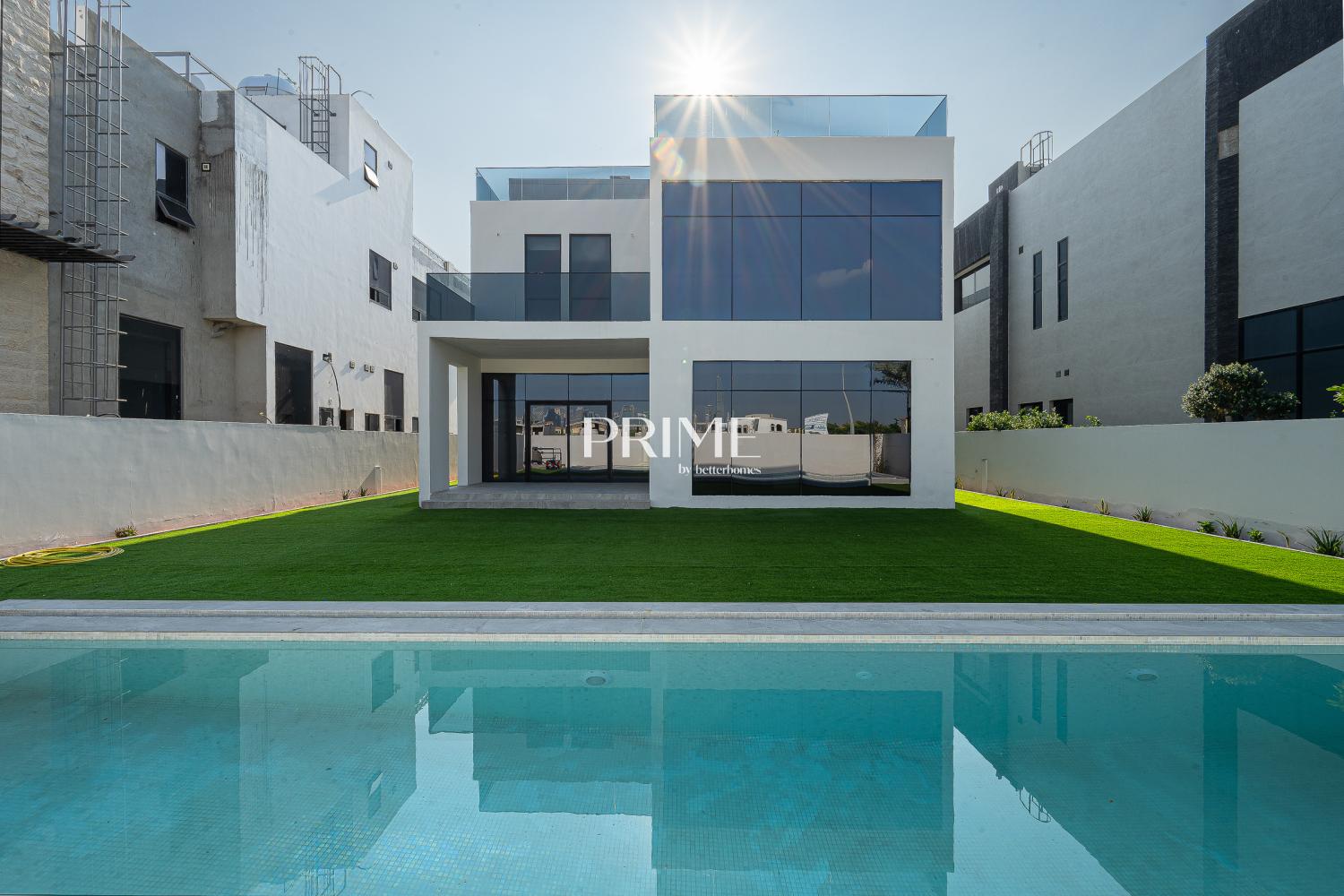 5 Bedrooms Villa in Jumeirah Park Homes