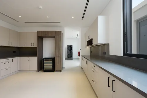 6 Bedrooms Villa in Harmony 3