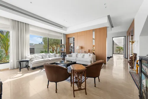 7 Bedrooms Villa in Umm Suqeim 3 Villas