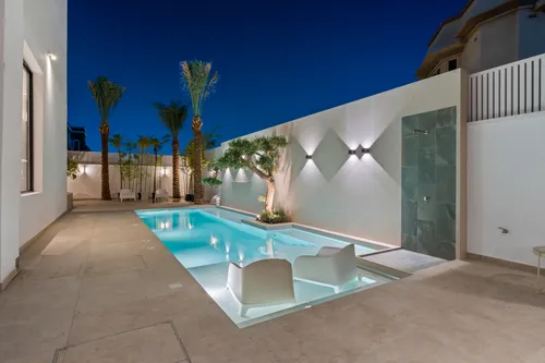 7 Bedrooms Villa in Umm Suqeim 3 Villas