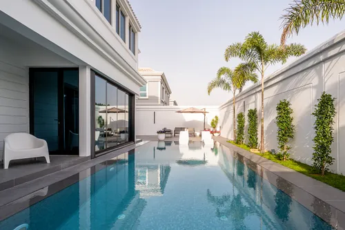 5 Bedrooms Villa in Western Residence North