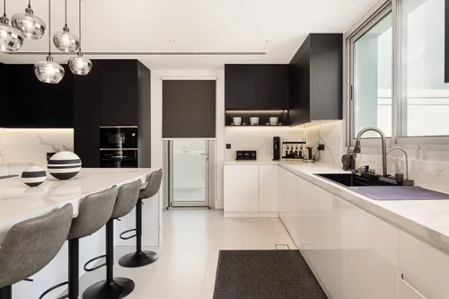 5 Bedrooms Villa in Western Residence North