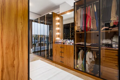 5 Bedrooms Villa in Western Residence North