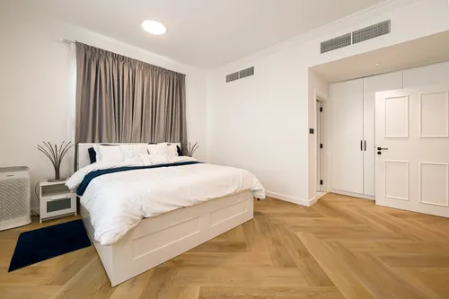 5 Bedrooms Villa in Western Residence North