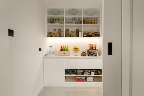 5 Bedrooms Villa in Western Residence North