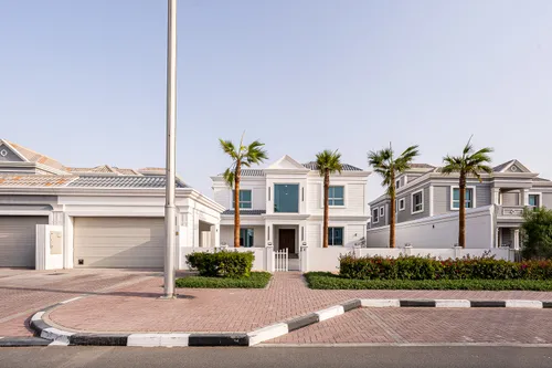 5 Bedrooms Villa in Western Residence North