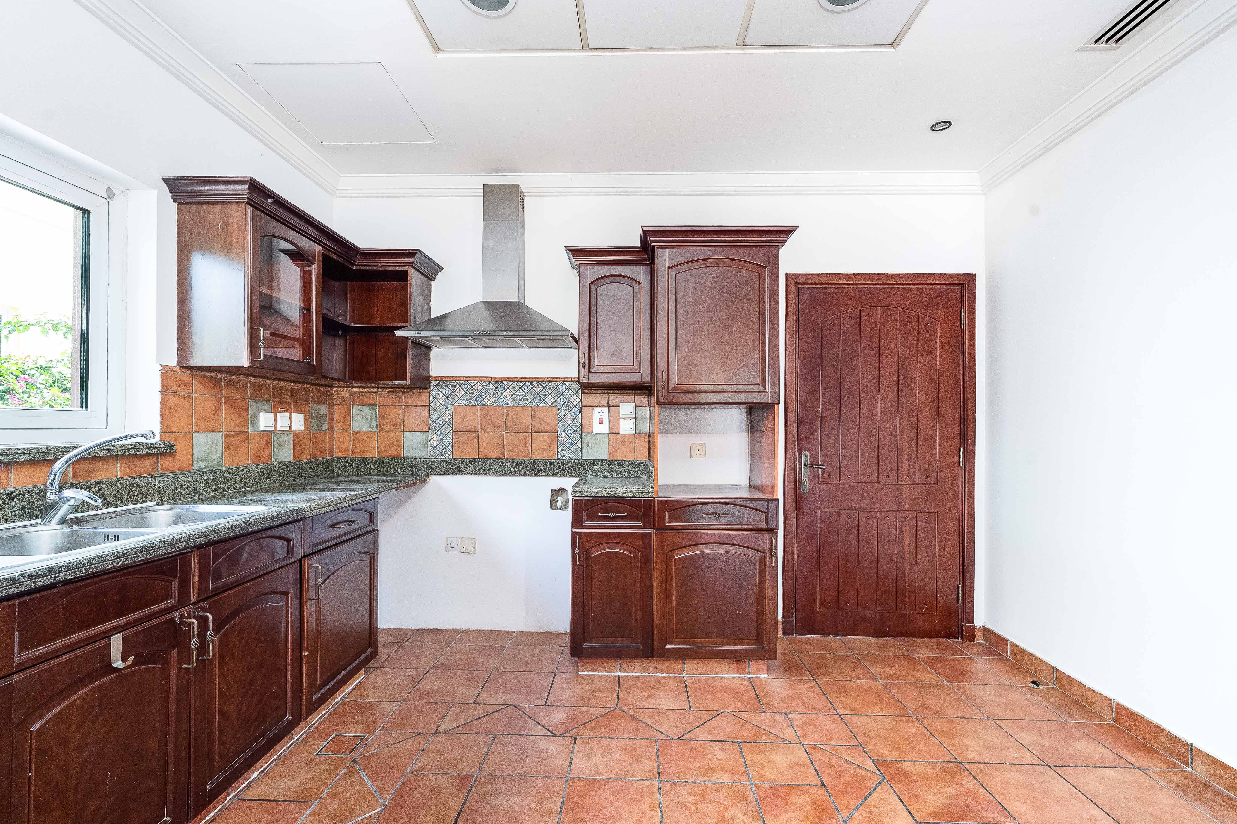 4 Bedrooms Villa in Ponderosa