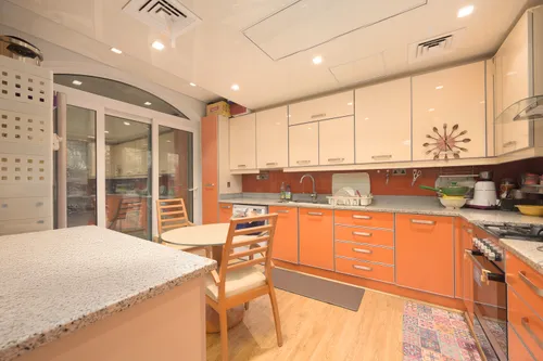 3 Bedrooms Villa in Springs 7