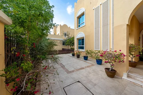 5 Bedrooms Villa in District 2C