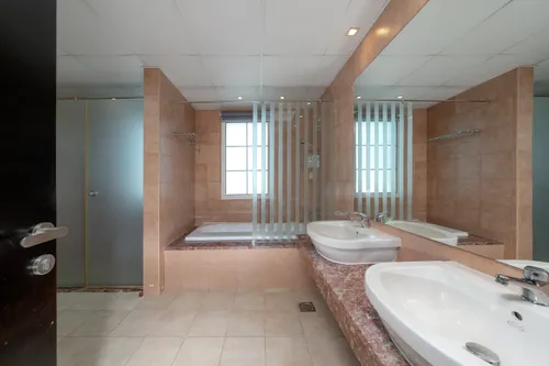 3 Bedrooms Villa in District 1C