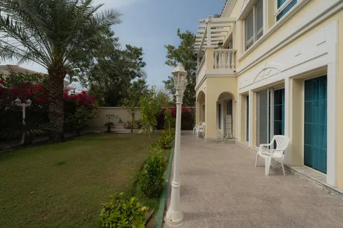 3 Bedrooms Villa in District 1C