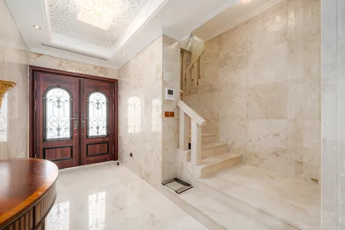 3 Bedrooms Villa in District 1C