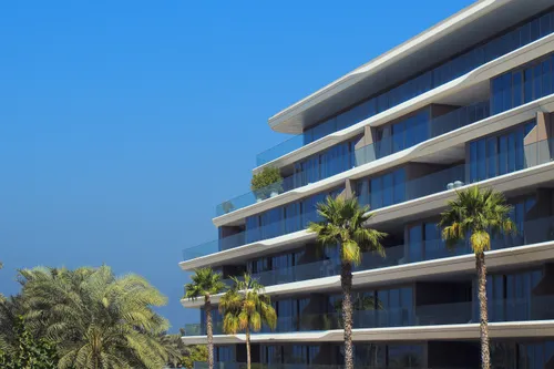 3 Bedrooms Apartment in Mansion 4