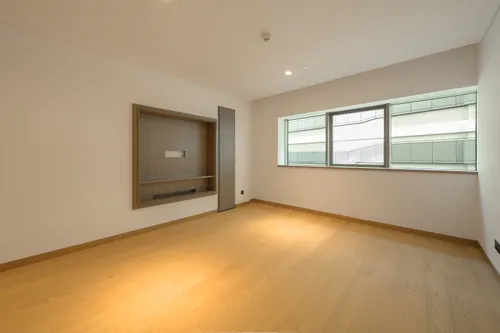 3 Bedrooms Apartment in Mansion 4