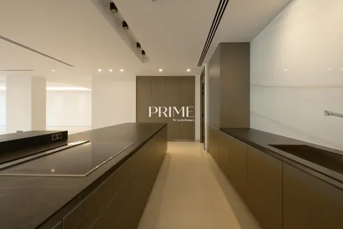 3 Bedrooms Apartment in Mansion 1