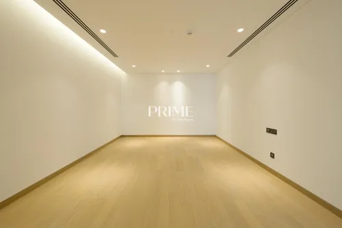 3 Bedrooms Apartment in Mansion 1