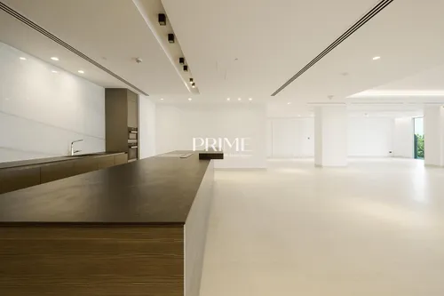 3 Bedrooms Apartment in Mansion 1