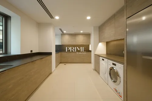 3 Bedrooms Apartment in Mansion 1