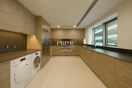 3 Bedrooms Apartment in Mansion 1