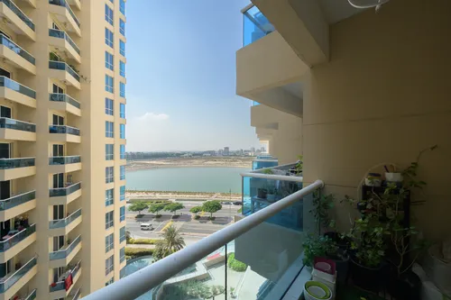 2 Bedrooms Apartment in The Crescent Tower C