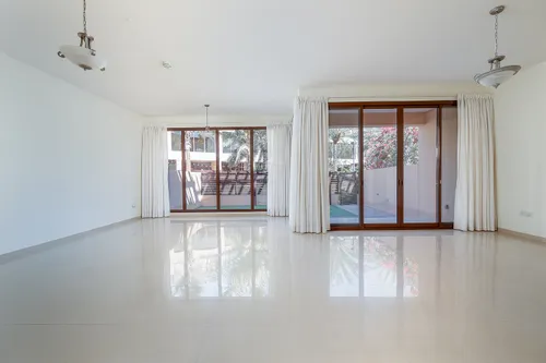 4 Bedrooms Townhouse in Jumeirah Islands Townhouses