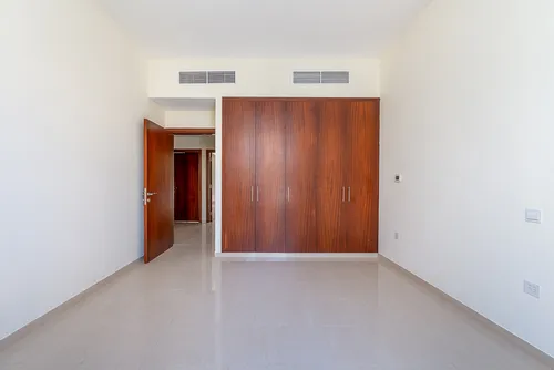 4 Bedrooms Townhouse in Jumeirah Islands Townhouses