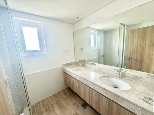 4 Bedrooms Villa in Amaranta 1