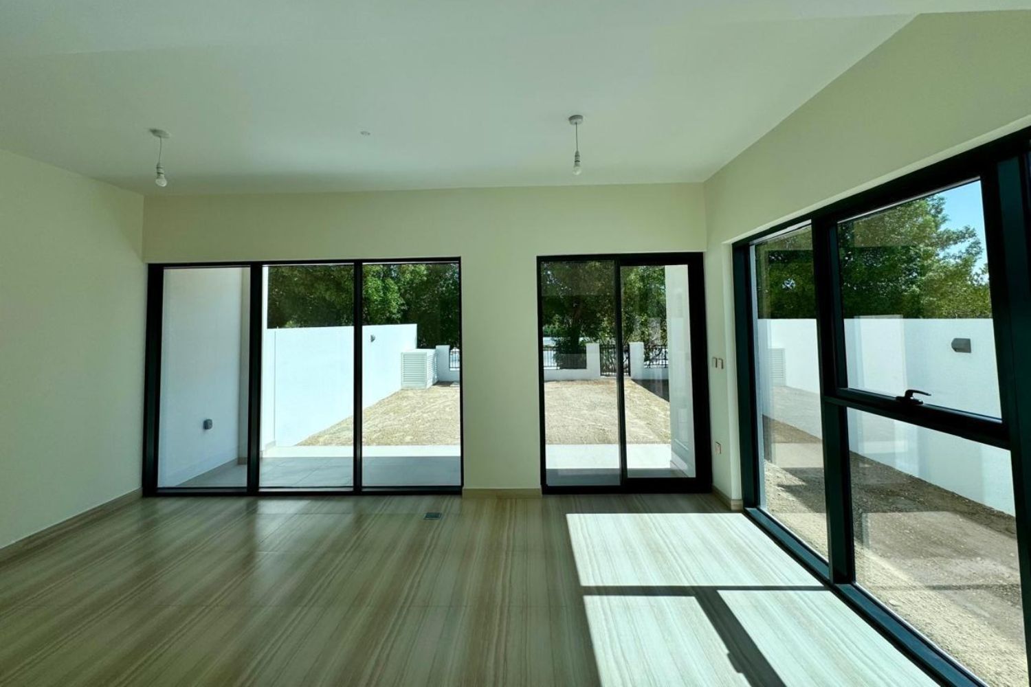 4 Bedrooms Townhouse in Park Residences 4