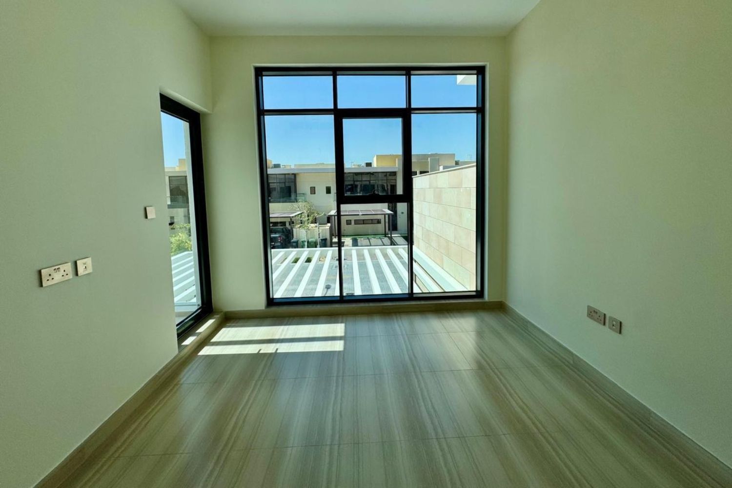 4 Bedrooms Townhouse in Park Residences 4