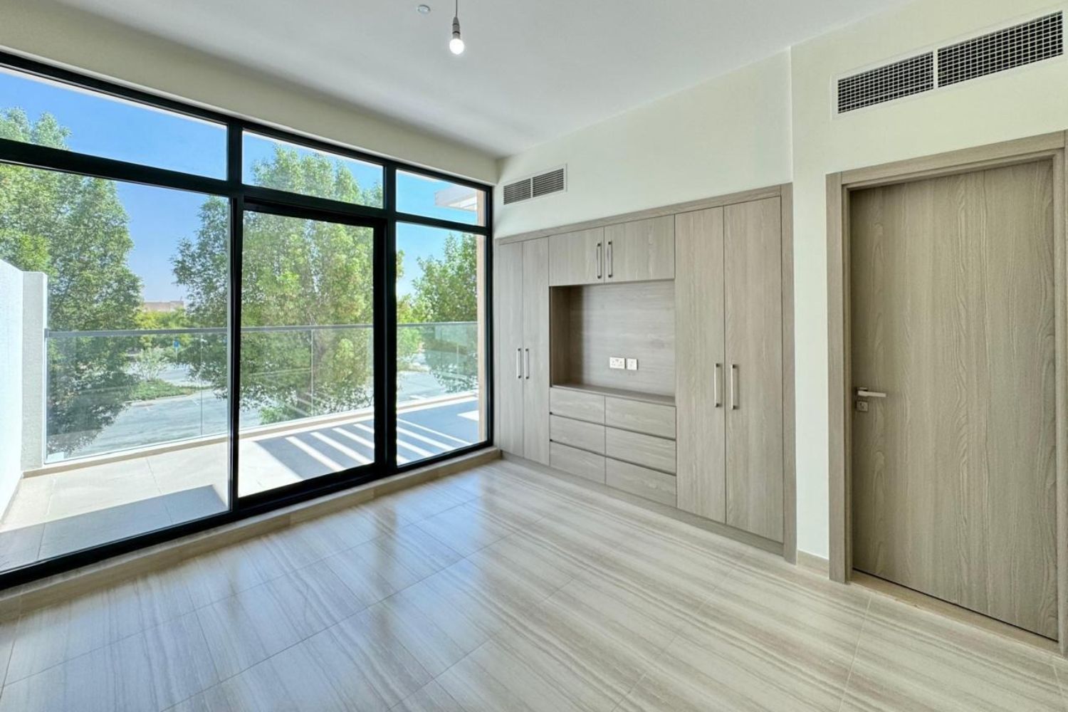 4 Bedrooms Townhouse in Park Residences 4