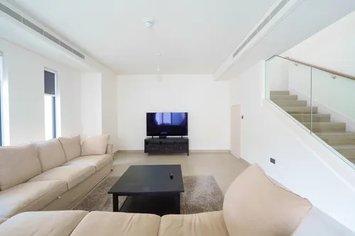 5 Bedrooms Villa in Noya Luma