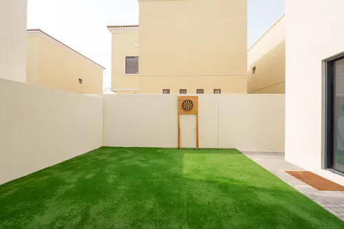 5 Bedrooms Villa in Noya Luma