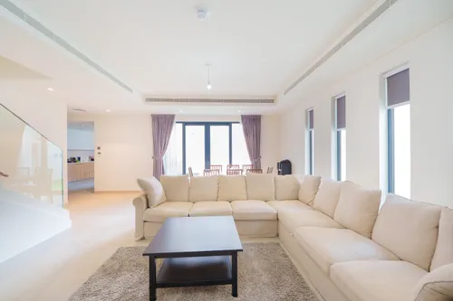 5 Bedrooms Villa in Noya Luma