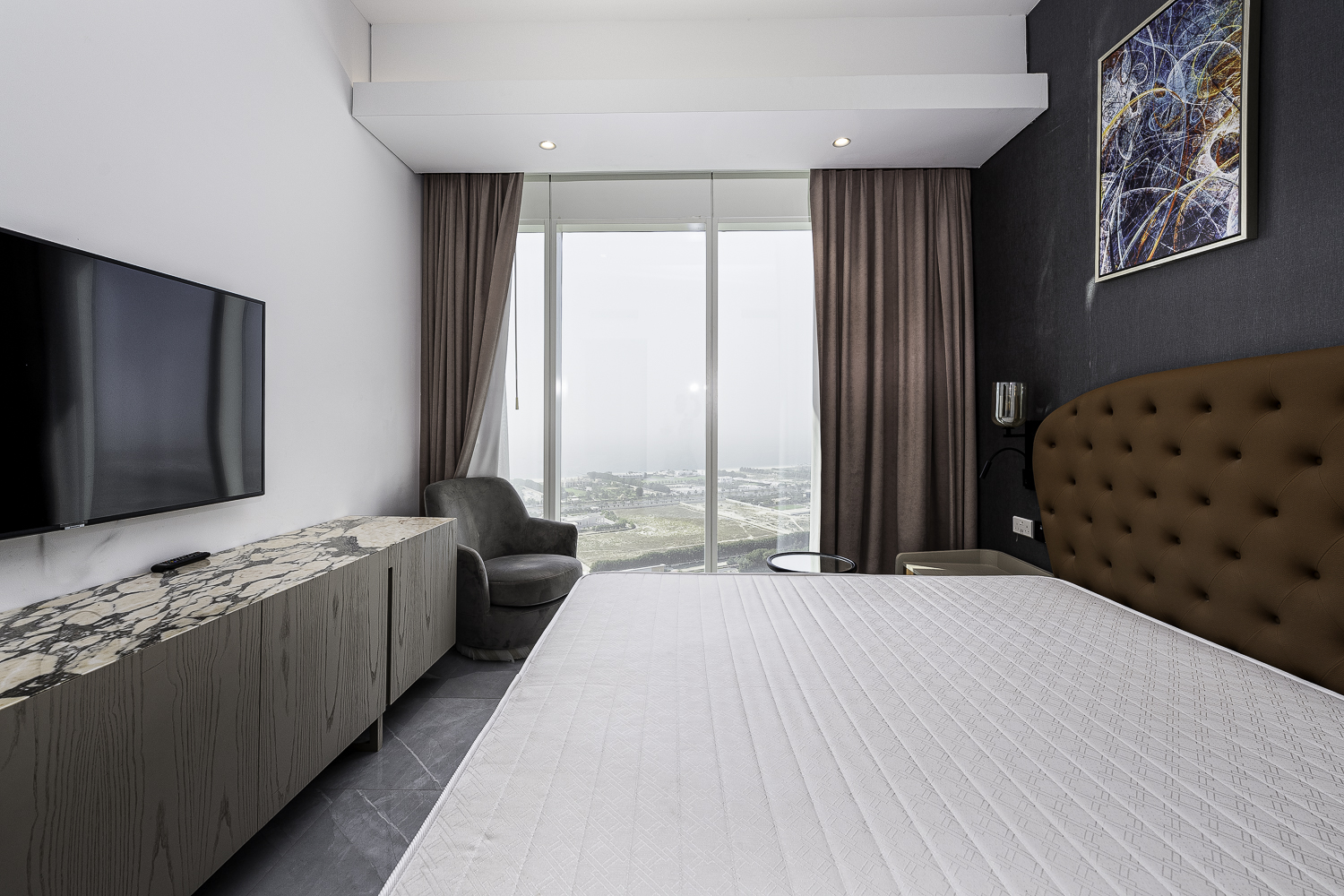 3 Bedrooms Apartment in Lavender Garden Suites