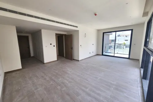 3 Bedrooms Townhouse in California Village