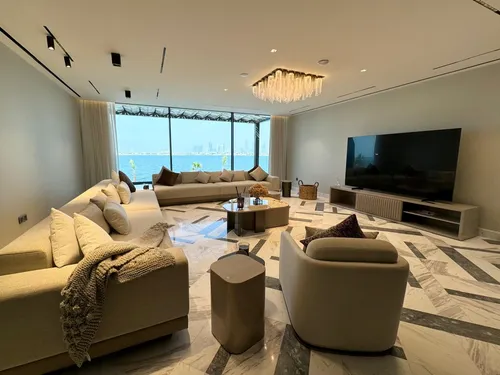 7 Bedrooms Villa in Jumeirah Bay Island Villas
