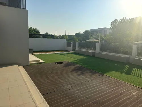 5 Bedrooms Villa in Sidra Villas II