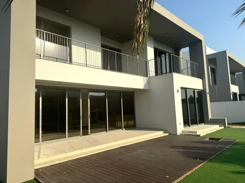 5 Bedrooms Villa in Sidra Villas II