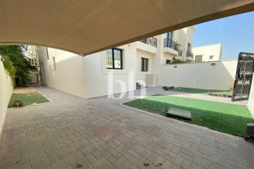 Cozy Townhouse I Private Garden | Maids Room