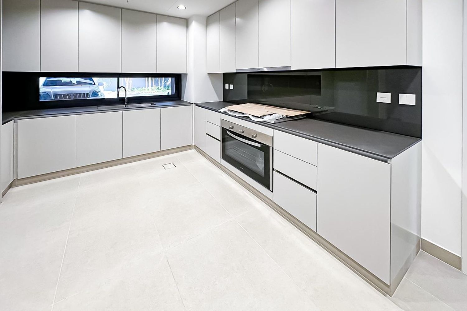 4 Bedrooms Townhouse in Robinia