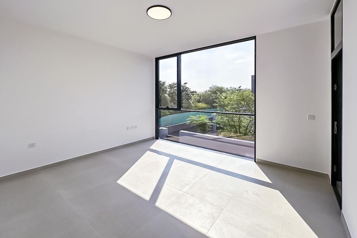 4 Bedrooms Townhouse in Robinia