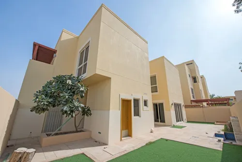 4 Bedrooms Townhouse in Hemaim Community