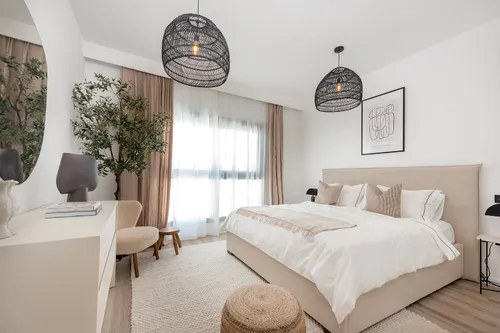 5 Bedrooms Villa in California Village