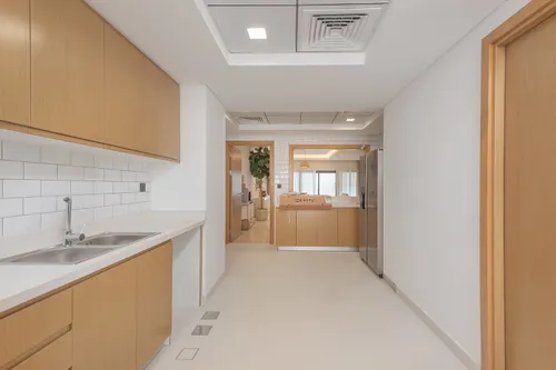 5 Bedrooms Villa in California Village