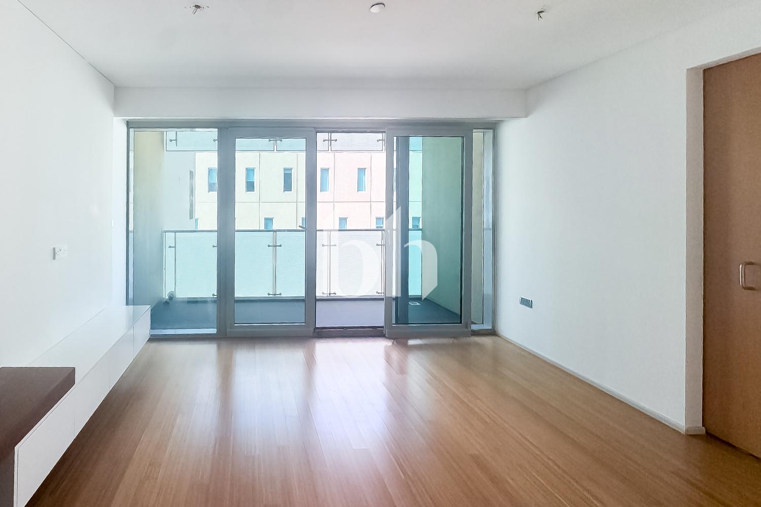 Vacant | Spacious Layout | Beach Access