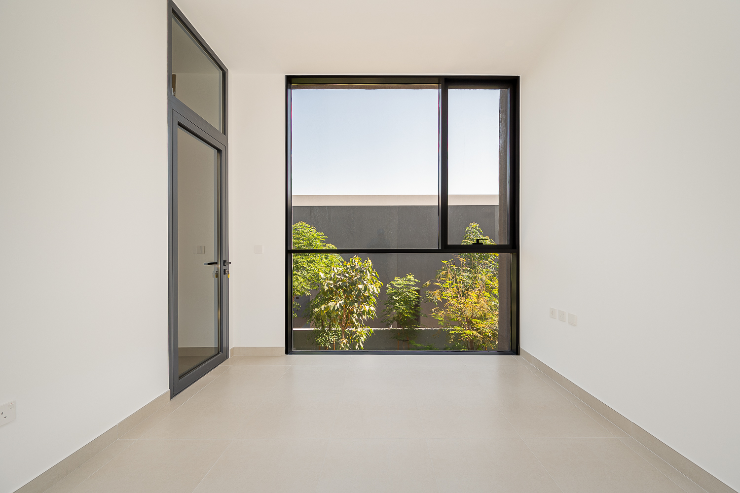 4 Bedrooms Townhouse in Robinia